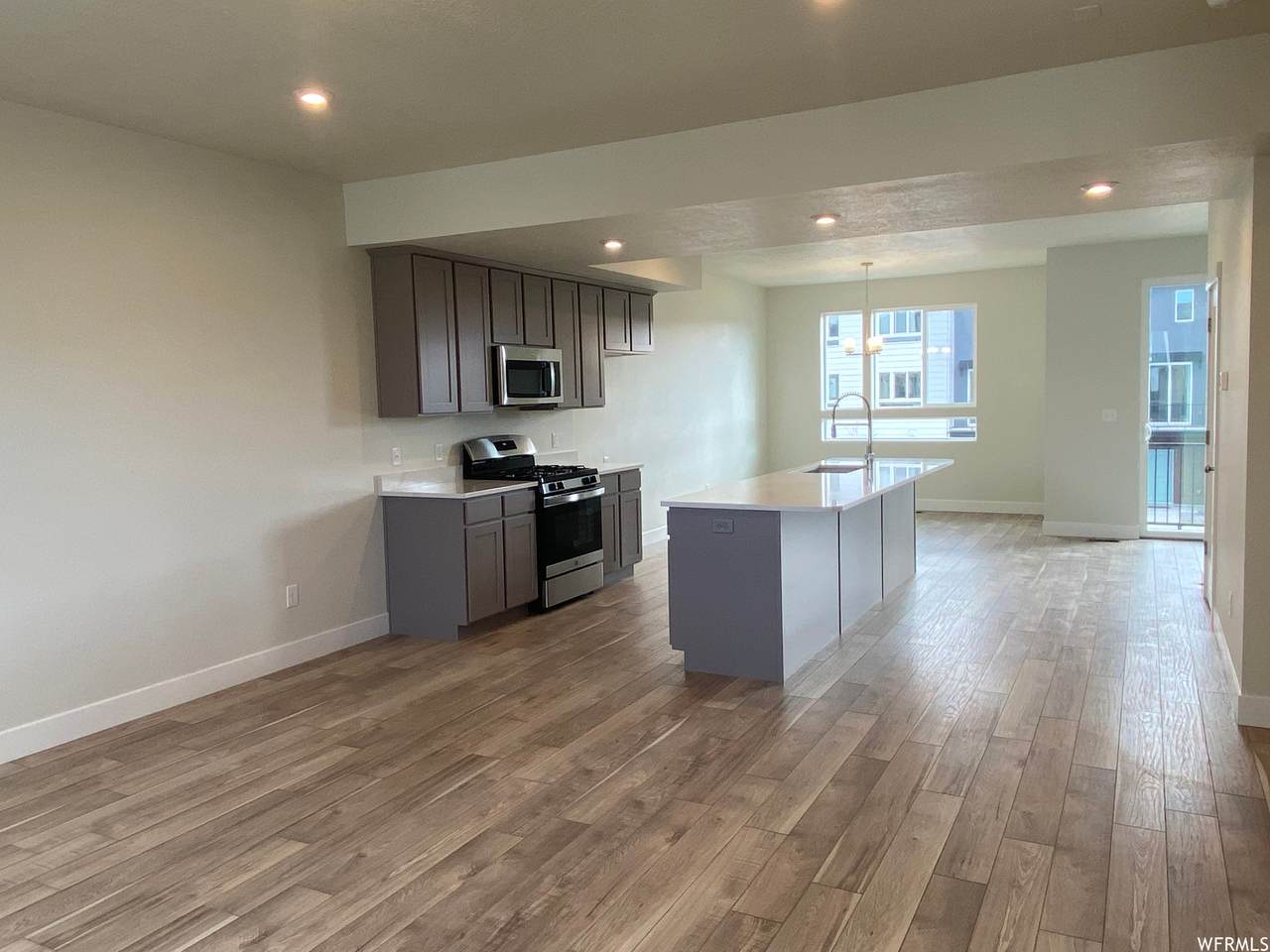 991 420 - Photo 1