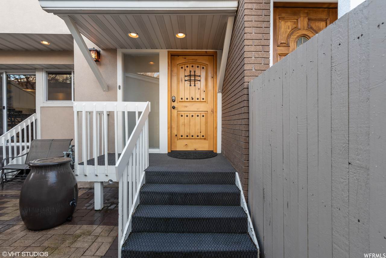 1882 Monterey Dr - Photo 1