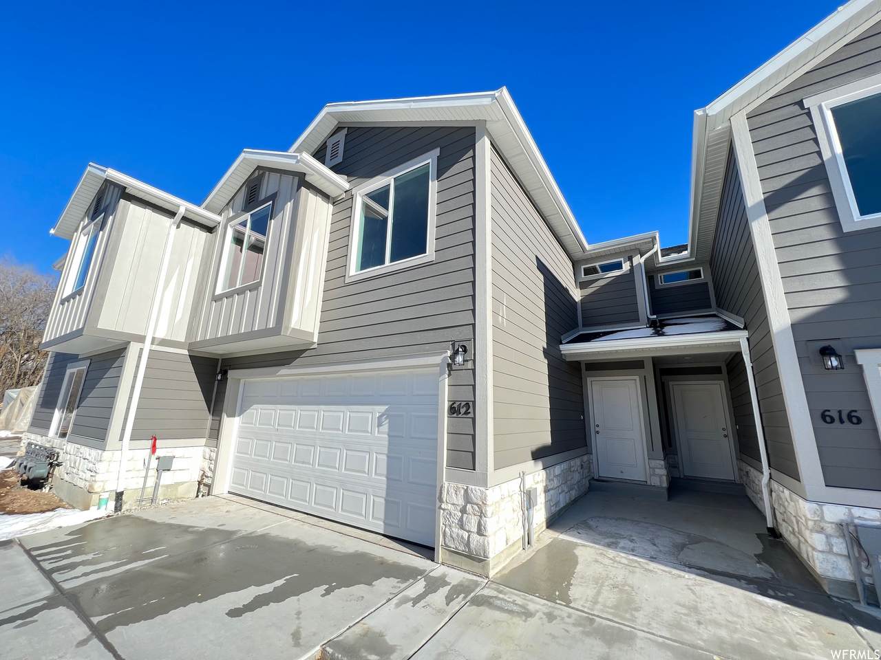 612 Plum Creek Ln - Photo 1