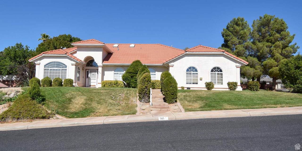 765 St James Ln - Photo 1