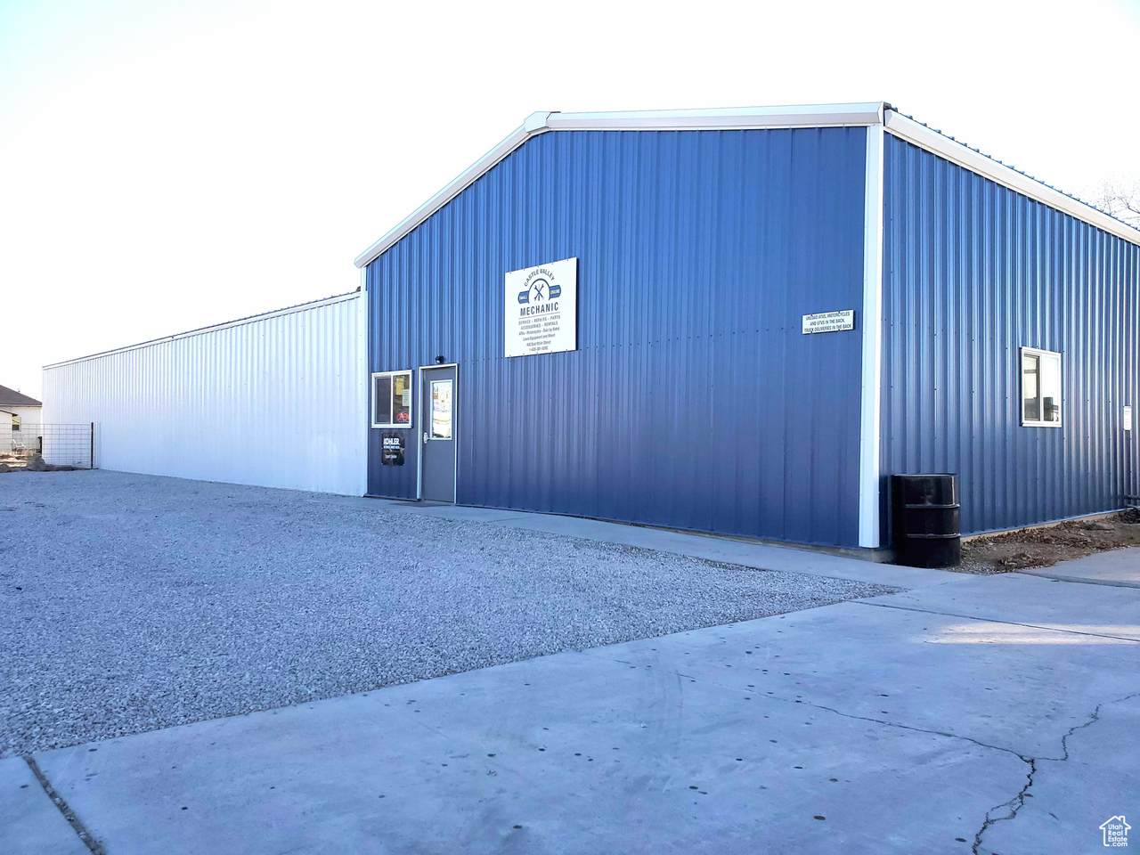 440 Main St - Photo 1