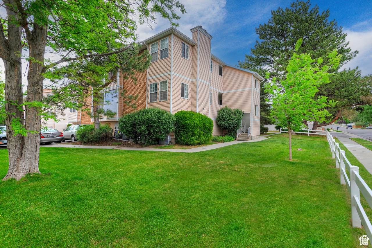9138 Scirlein Dr - Photo 1