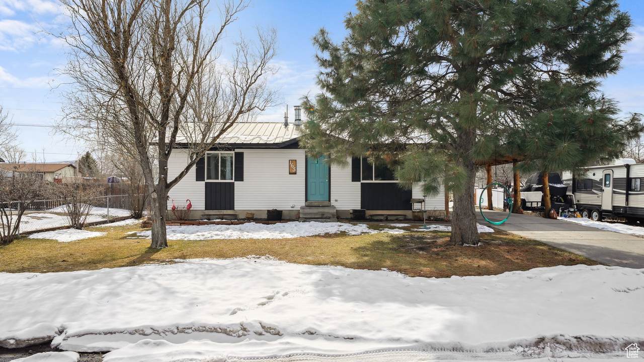 165 850 - Photo 1