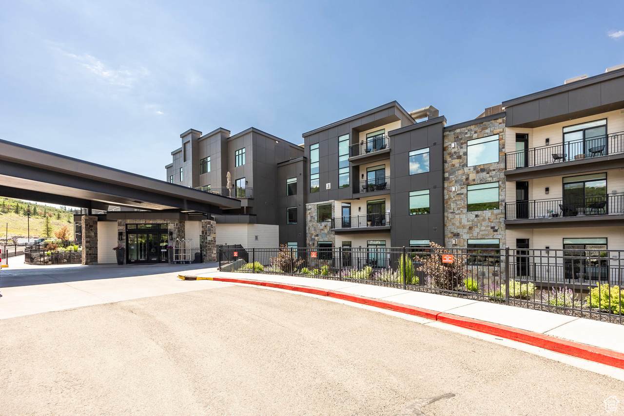 909 Peace Tree Trl - Photo 1