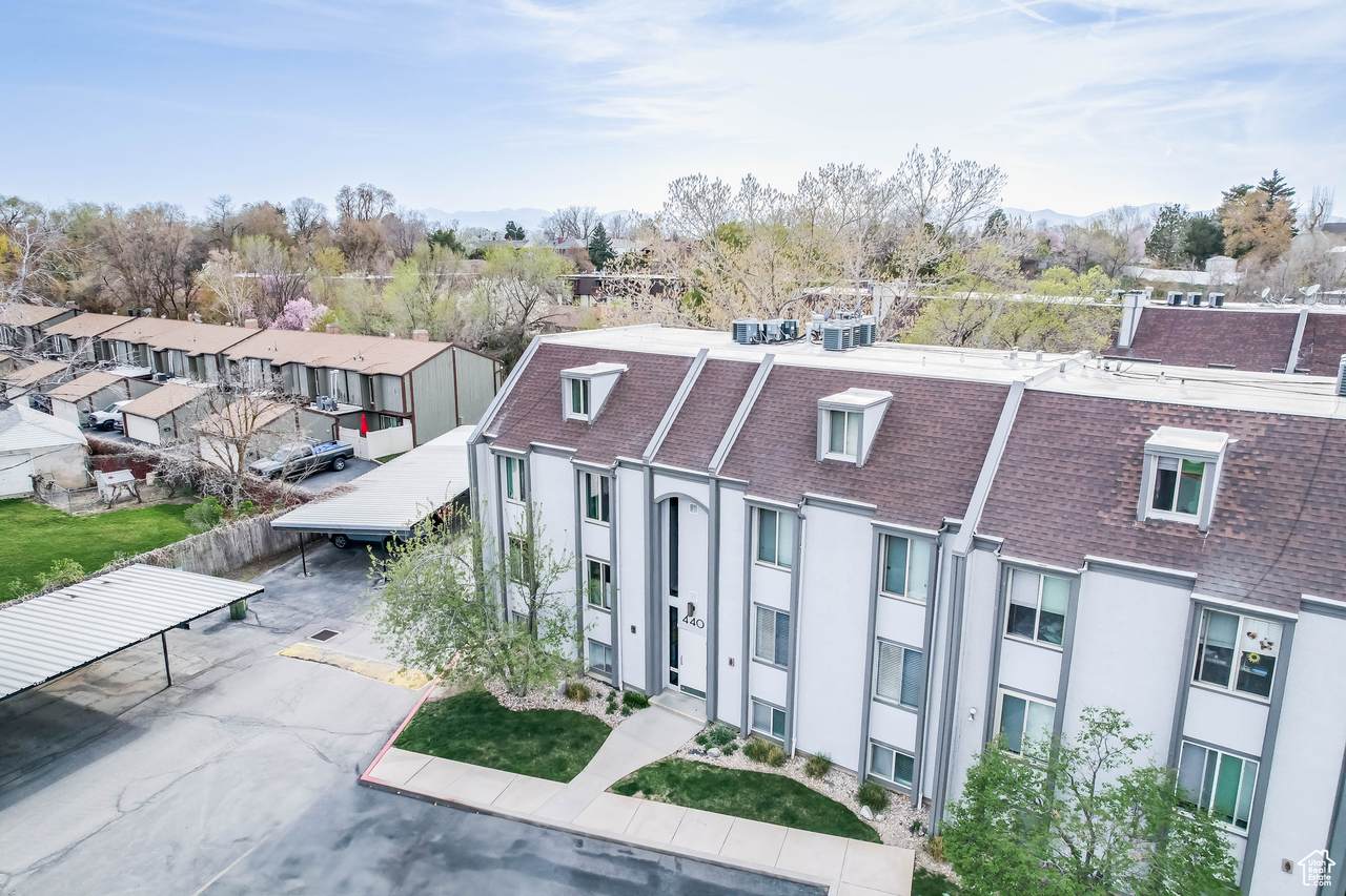 440 Creekside Cir - Photo 1