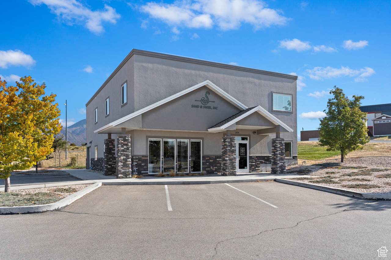 2620 Wadman Dr - Photo 1