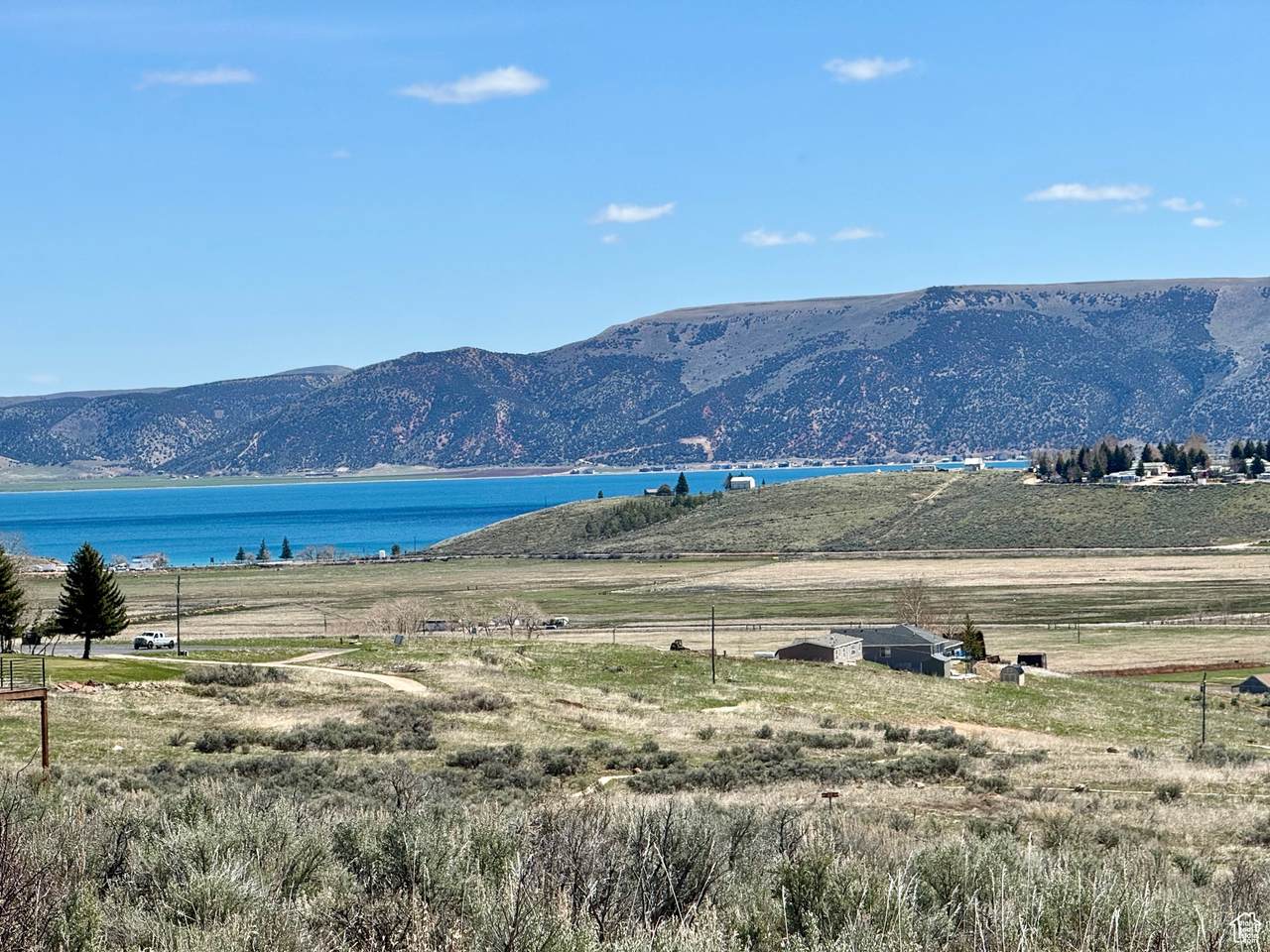 2944 Country Way - Photo 1