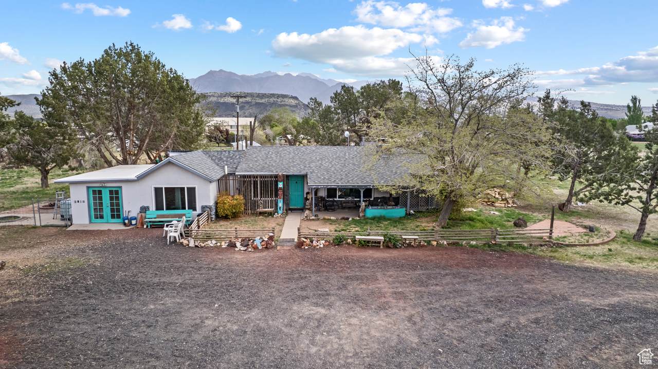 379 Highway 18 - Photo 1