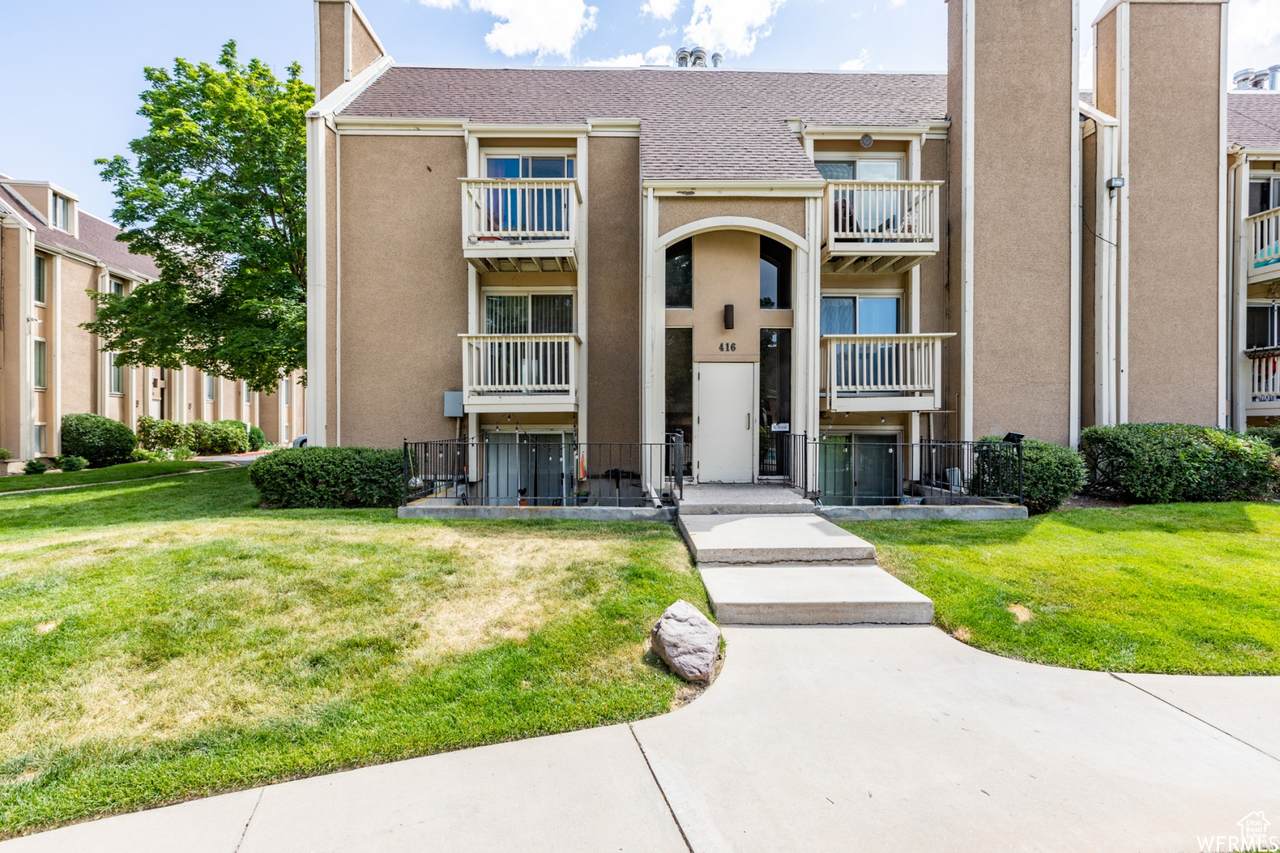 416 Creekside Cir - Photo 1