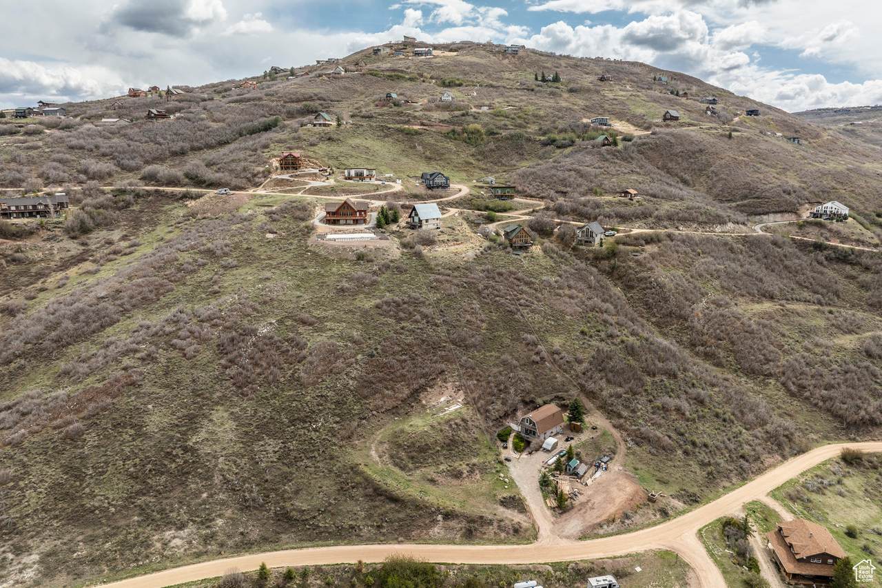 28 Hollow Dr - Photo 1