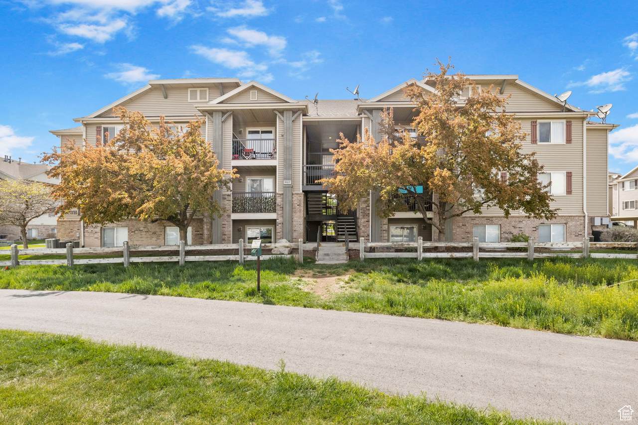 8096 Ridge Loop - Photo 1