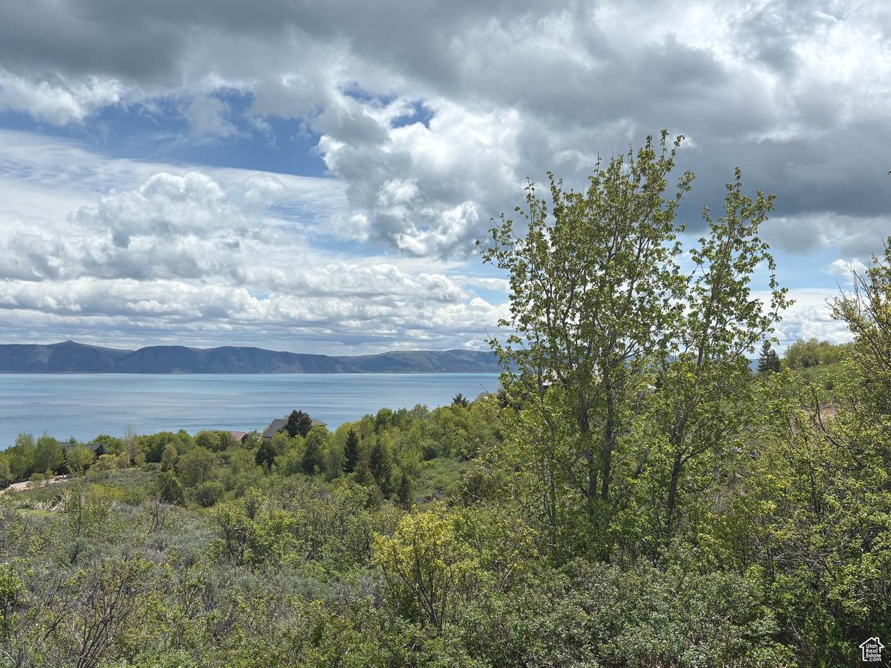 496 Hickock Dr - Photo 1