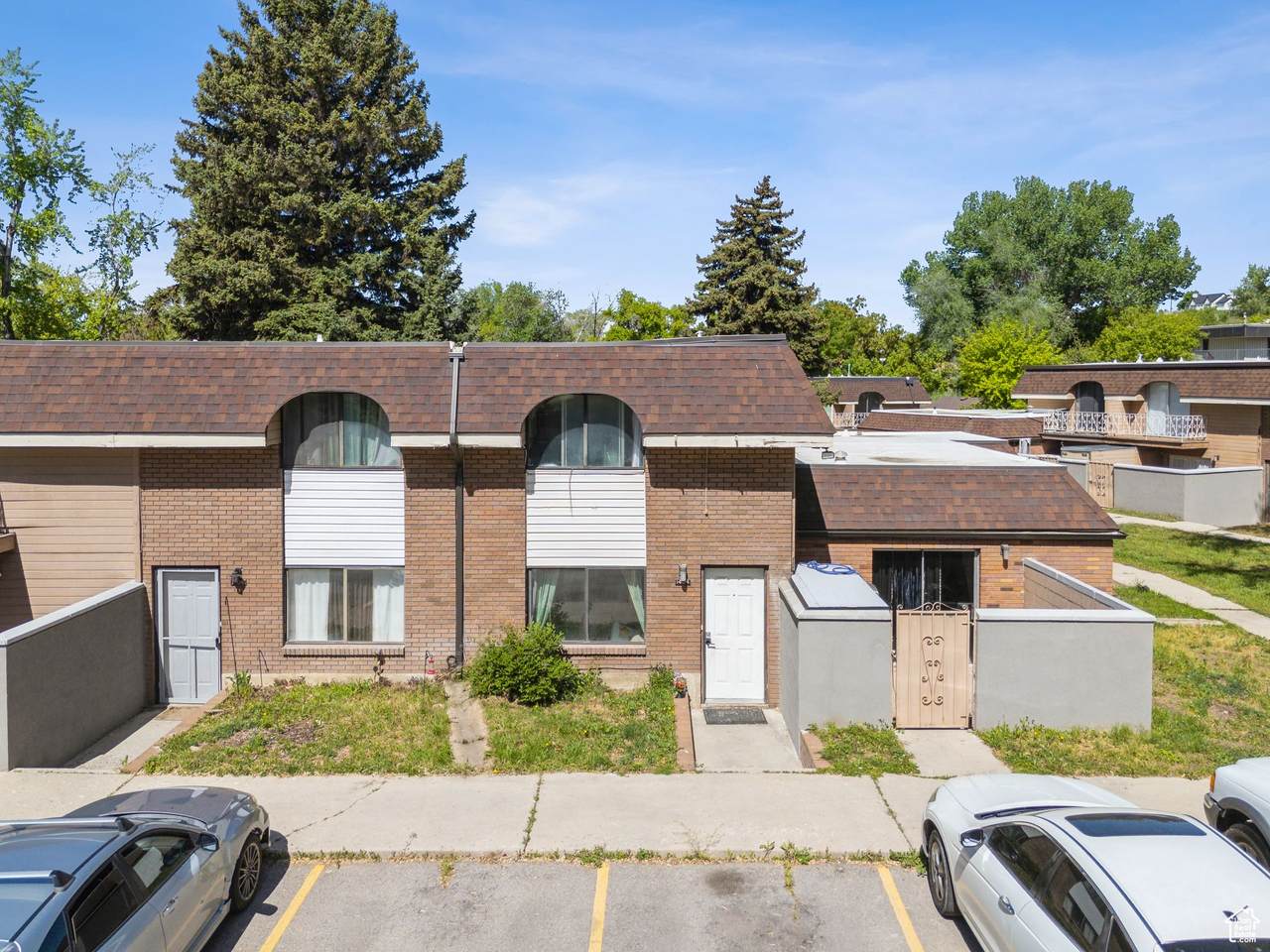 1404 Lancelot Dr - Photo 1