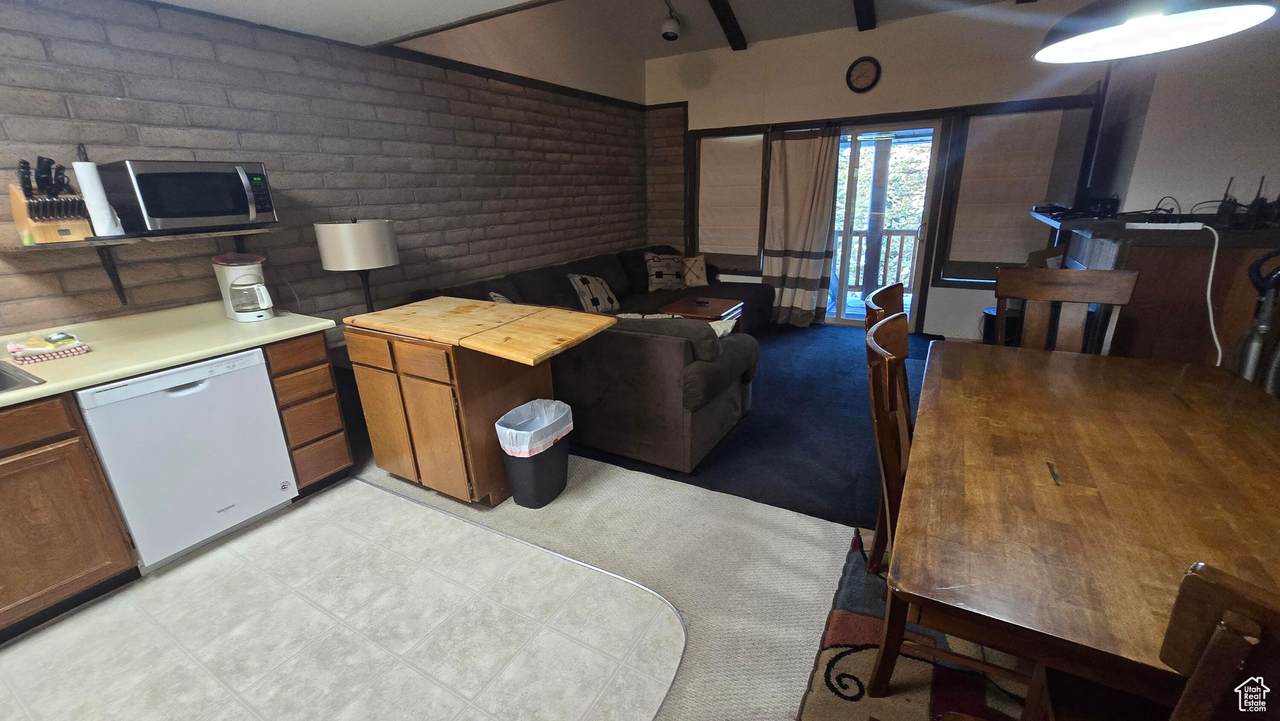 150 West Village Cir - Photo 1