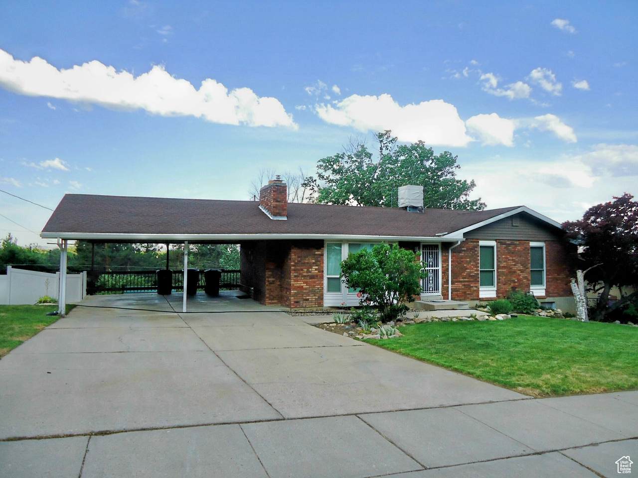 783 Highland Blvd - Photo 1