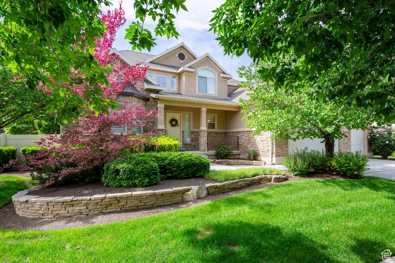 407 Clay Ln - Photo 1