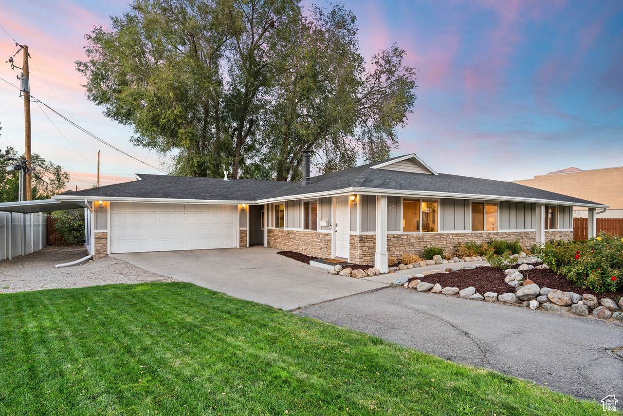 807 La Dore Dr - Photo 1