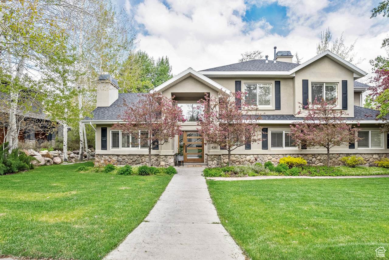 4381 Willow Creek Dr - Photo 1