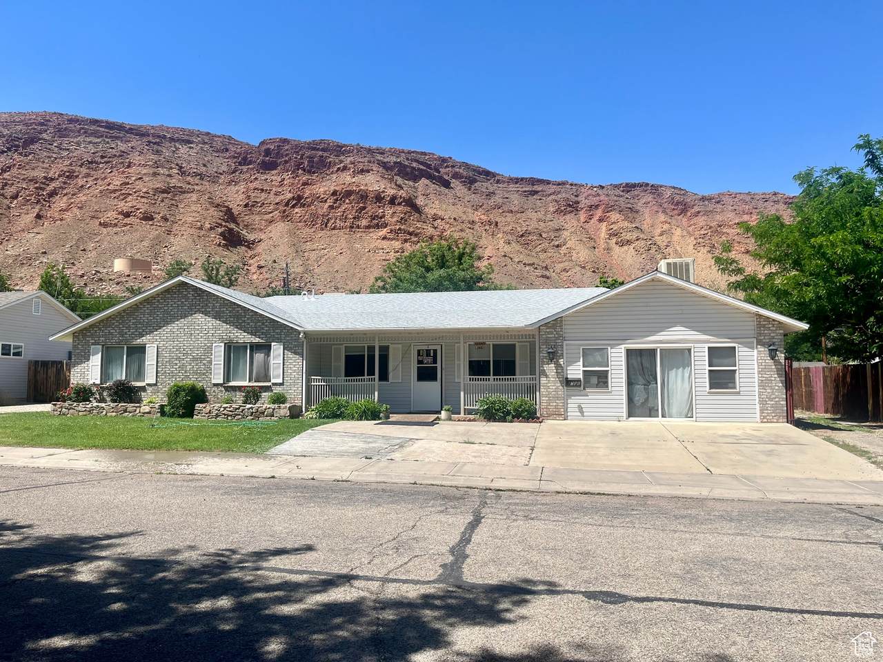 766 Huntridge Dr - Photo 1