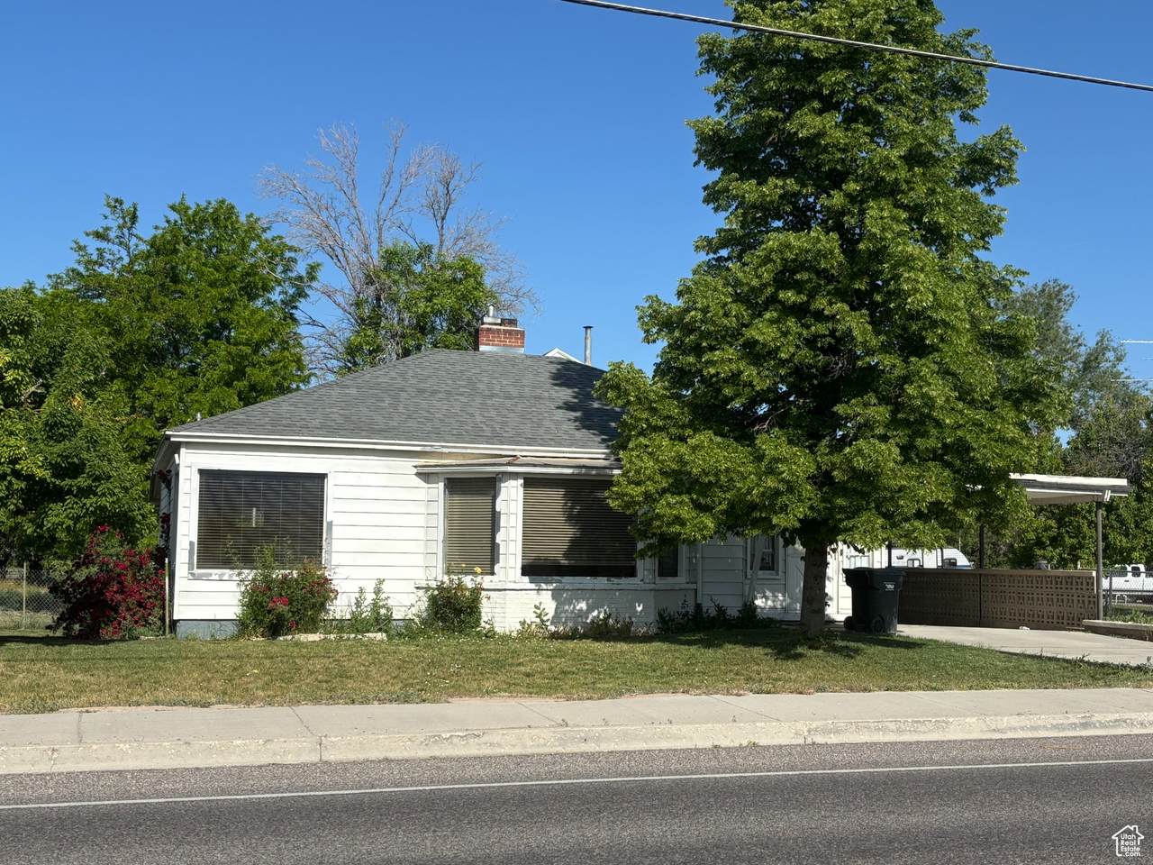 622 Main St - Photo 1