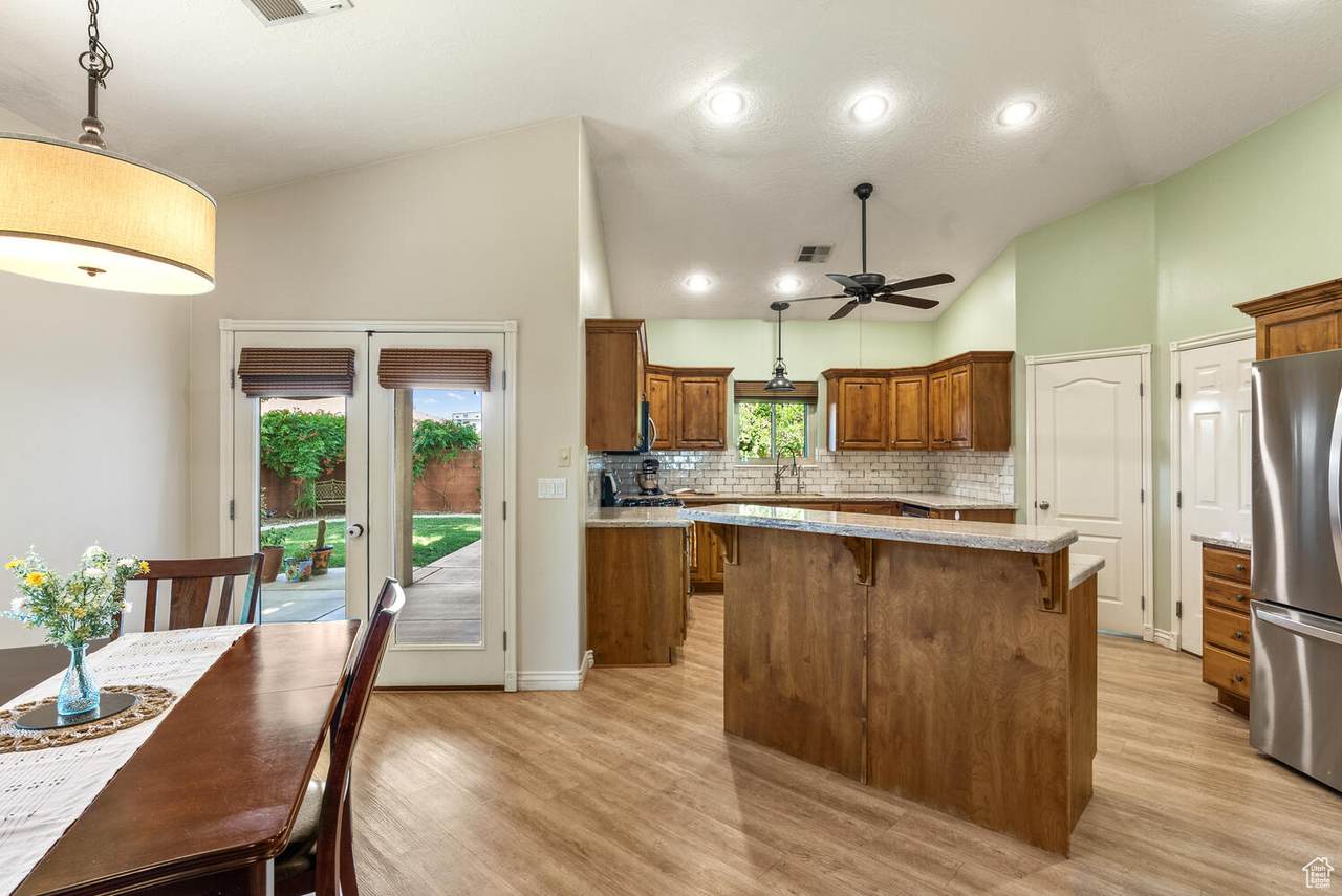 114 Canterwood Dr - Photo 1