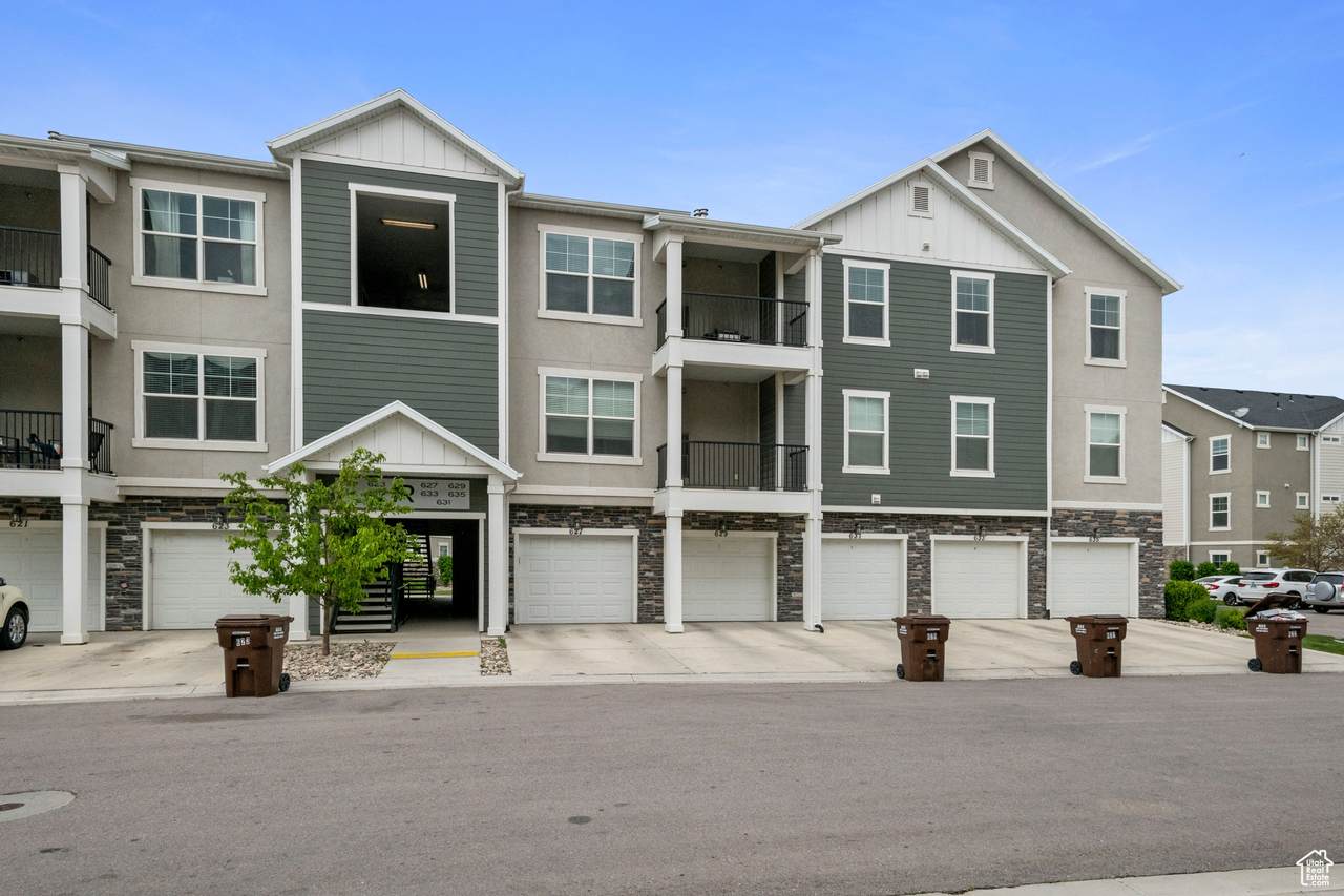 633 Sun Peak Dr - Photo 1