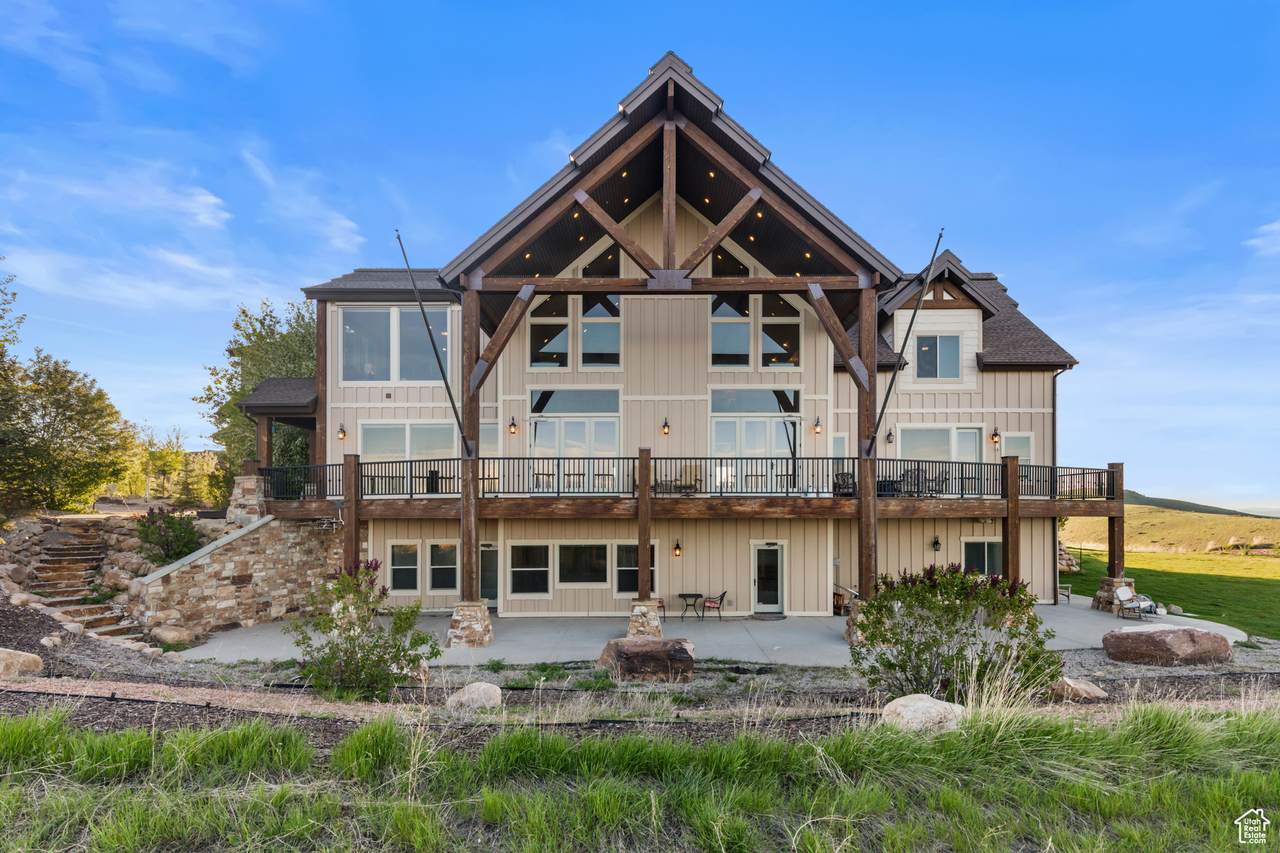 1560 Reserve Dr - Photo 1