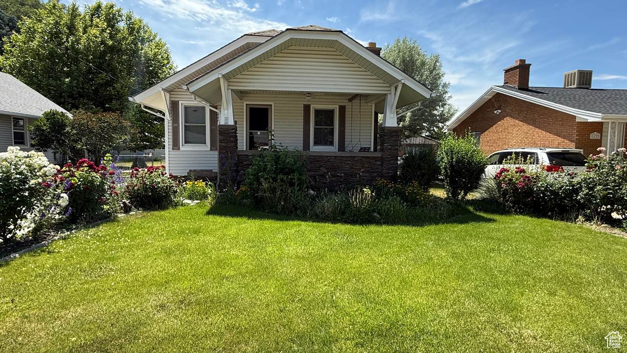 1137 Liberty Ave - Photo 1