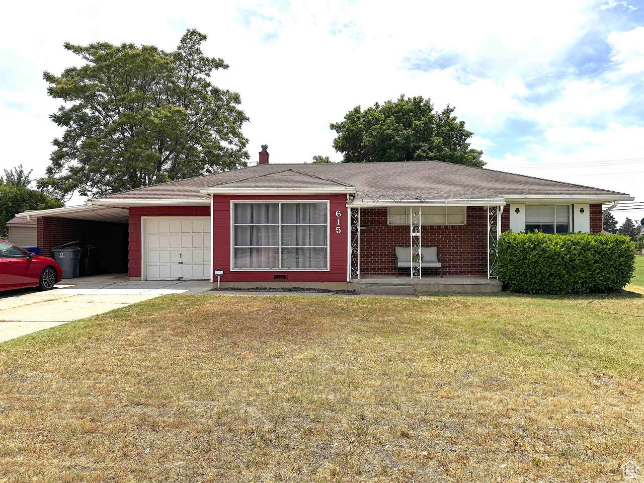 615 Ben Lomond Ave - Photo 1