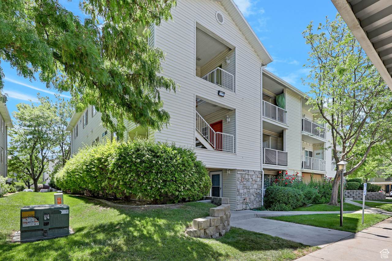 3827 Big River Way - Photo 1