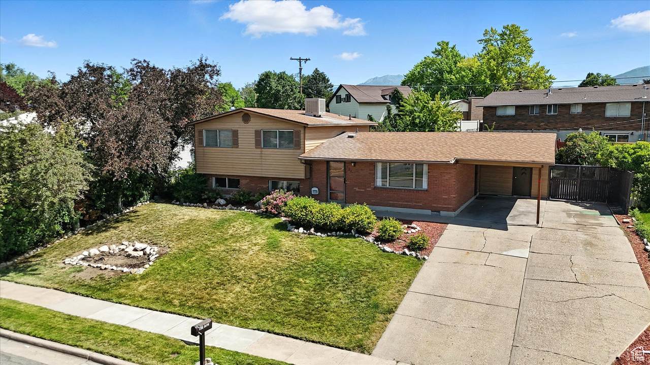 794 Hill Blvd - Photo 1