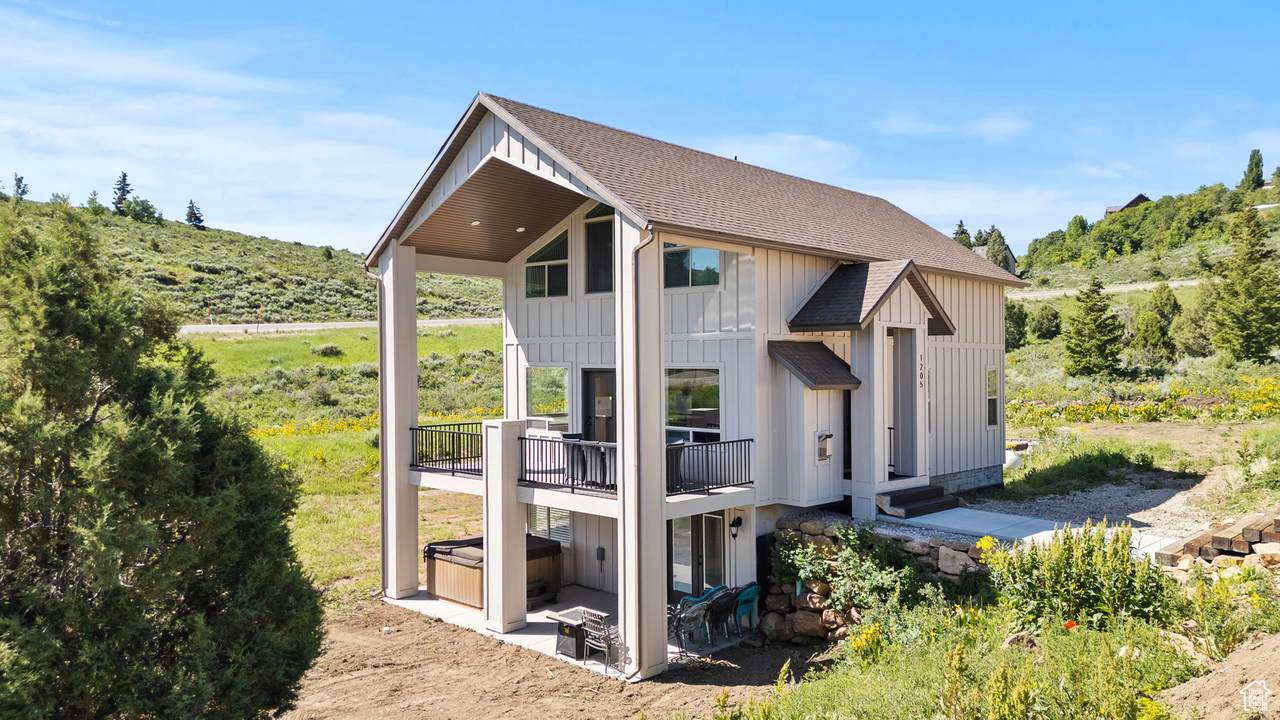 1205 Lakeview - Photo 1