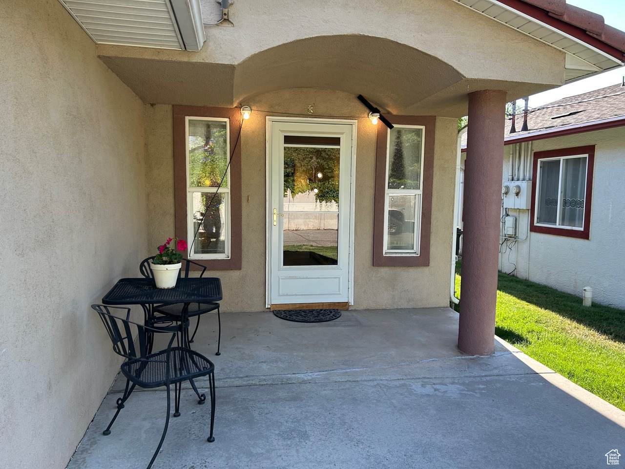 2839 Vanburen Ave - Photo 1