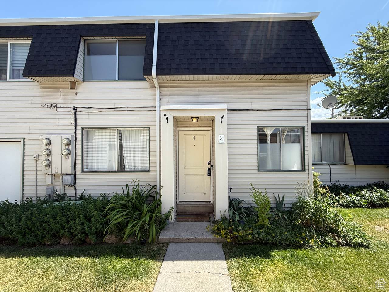 4352 1145 - Photo 1