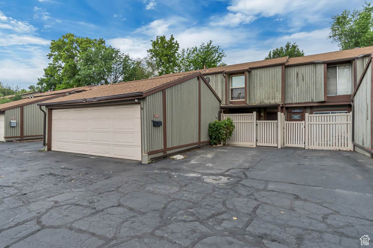 5398 Tonalea Dr - Photo 1