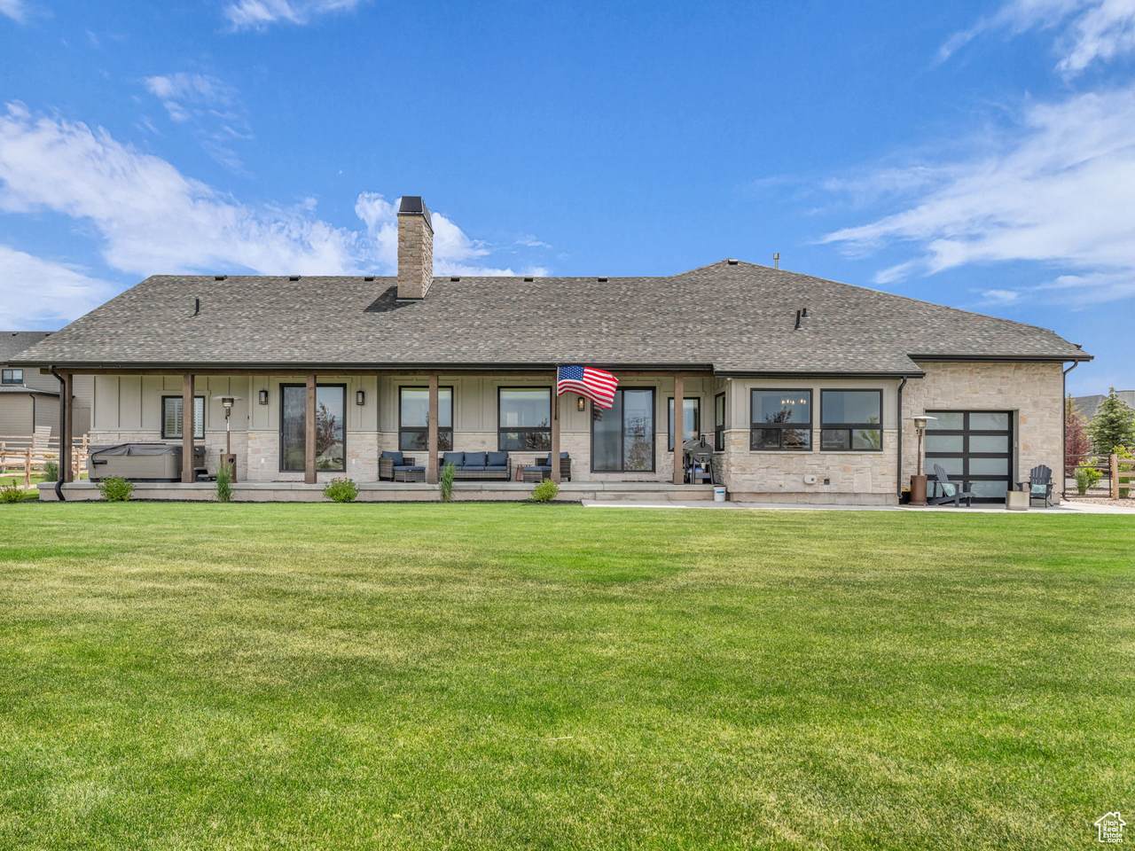 943 Hart Loop - Photo 1