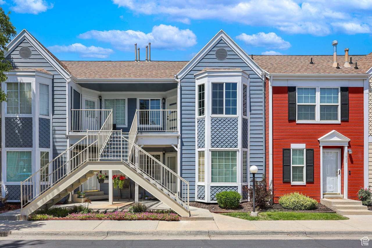 1428 Beacon Hill Cir - Photo 1