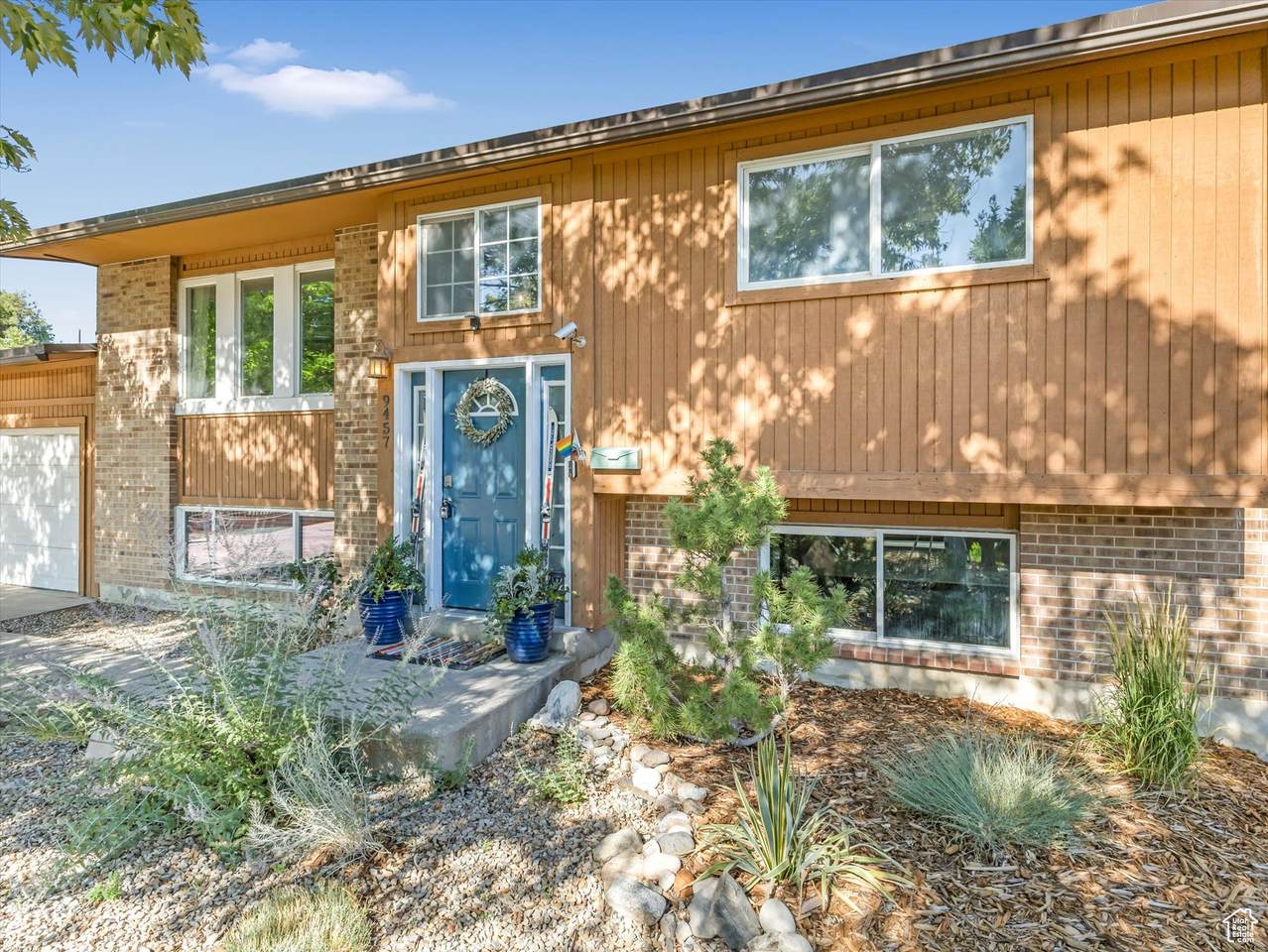 9457 Poppy Ln - Photo 1