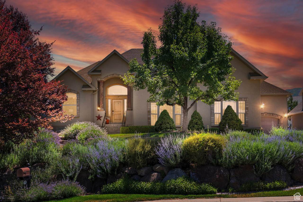 135 Cove Dr - Photo 1