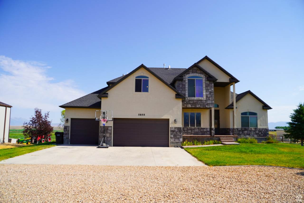 14320 5855 - Photo 1