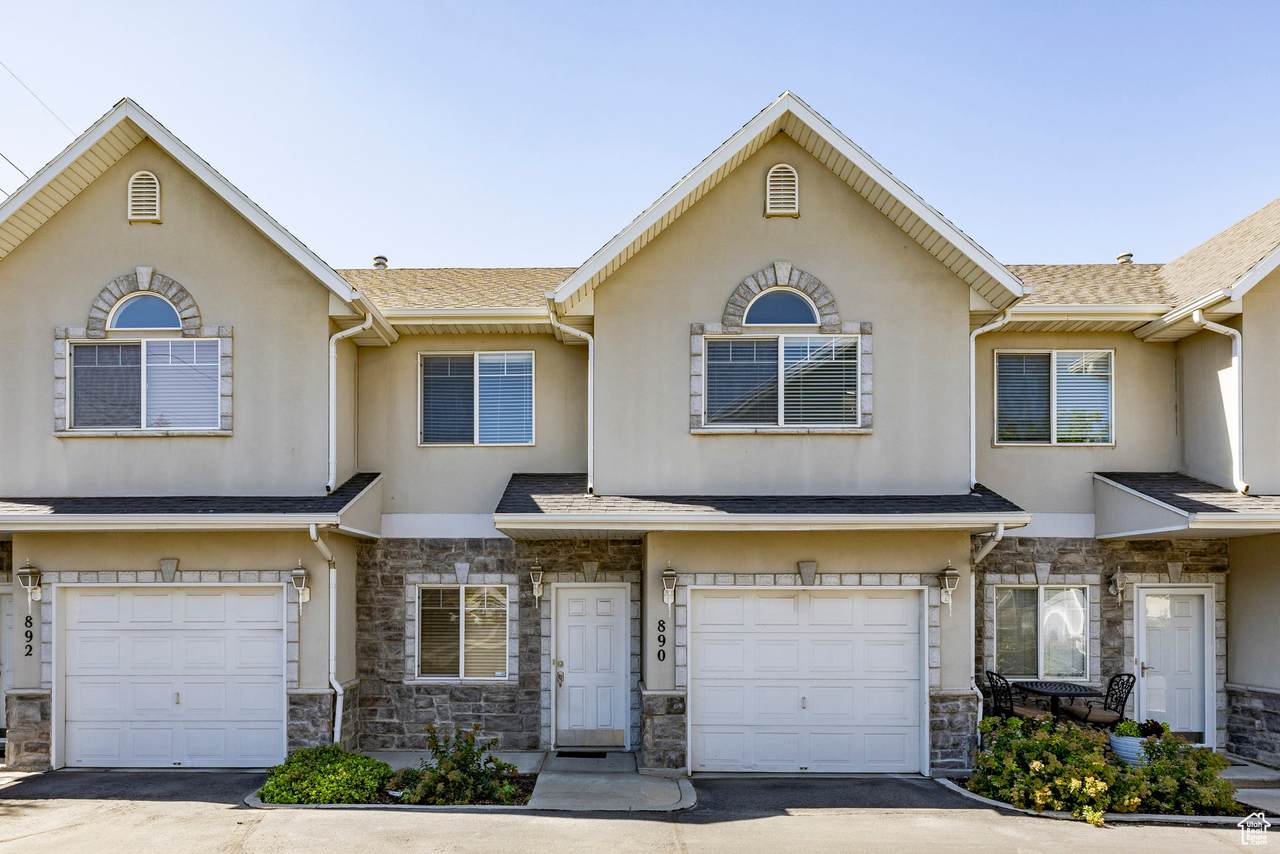 890 Chase Brook Ln - Photo 1