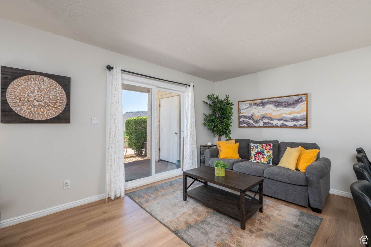 1845 Canyon Dr - Photo 1