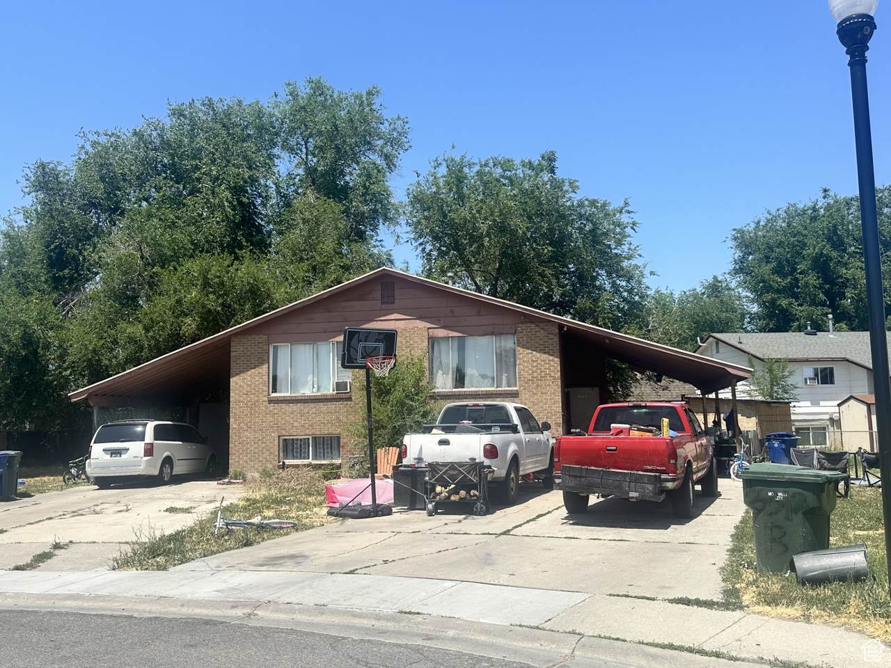 3312 Valcrest Cir - Photo 1