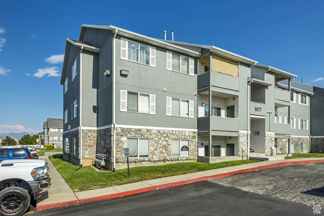 8077 Copperfield Pl - Photo 1