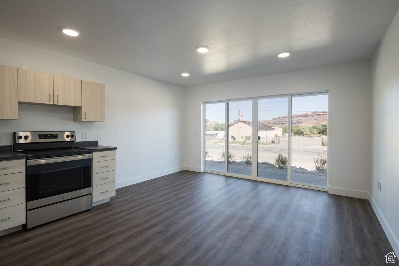 443 Kane Creek Blvd - Photo 1