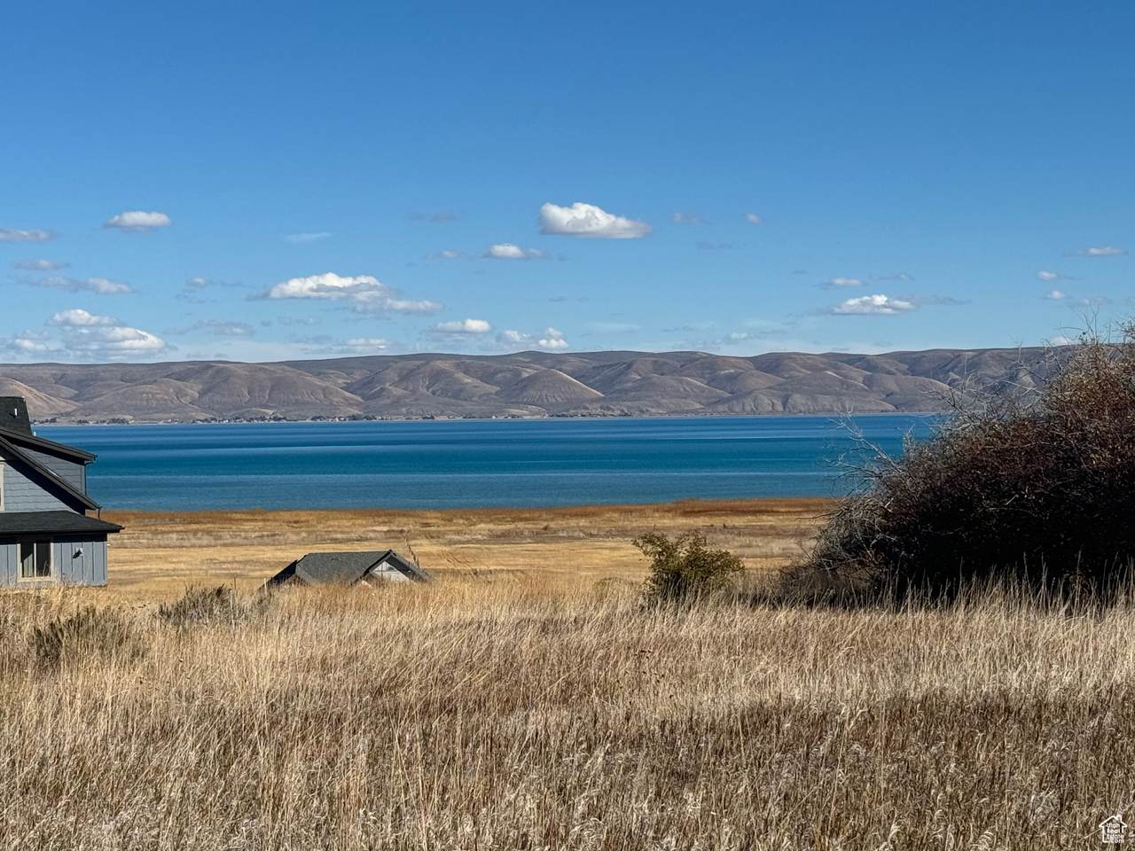 137 Chalet Cir - Photo 1