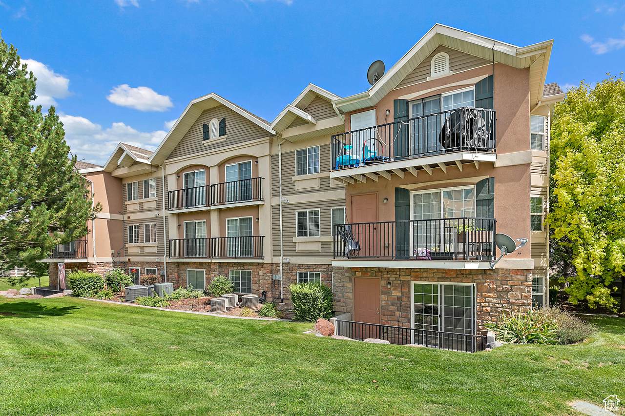 2118 Aurora Way - Photo 1