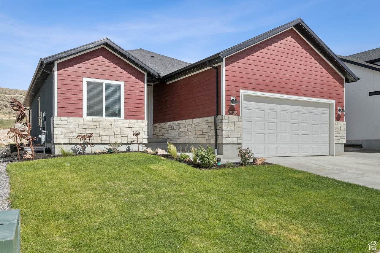 7926 Bristlecone Rd - Photo 1