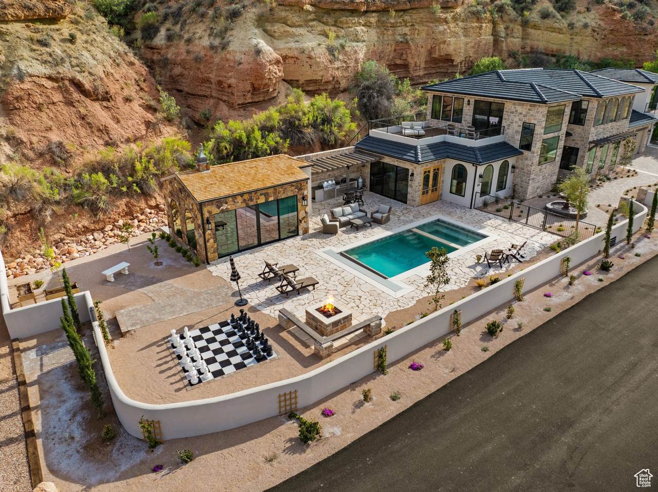 560 Vineyard Ln - Photo 1