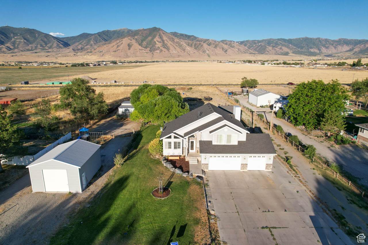 3732 Campbell Rd - Photo 1